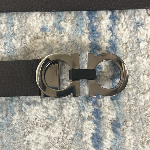 Salvador Ferragamo Brown pebbled belt. - Picture 2 of 7